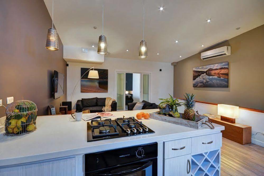 Oasis Suites Hotel