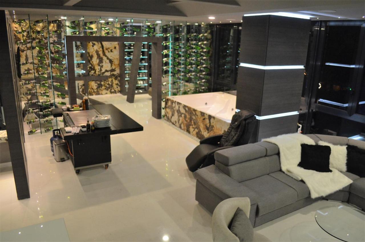 Paris Luxury Hotel Medellín