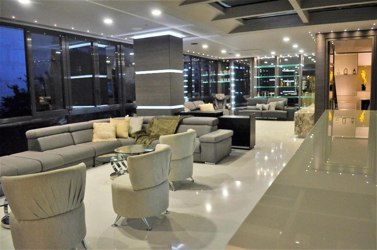 Paris Luxury Hotel 3*