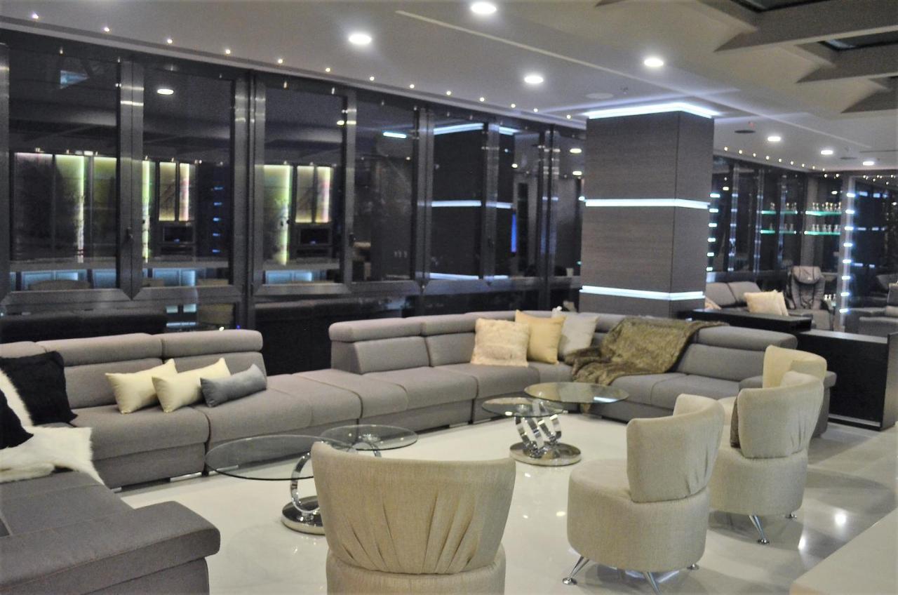 Hotel Paris Luxury 3*