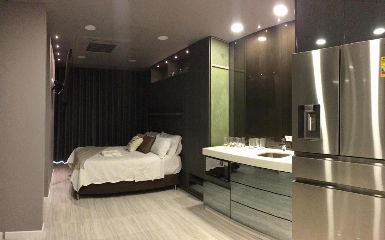 Paris Luxury