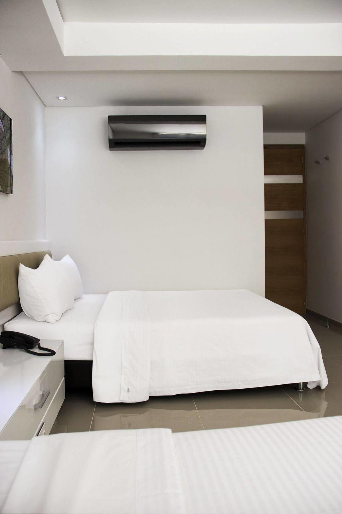 Zona A Hotel 3*