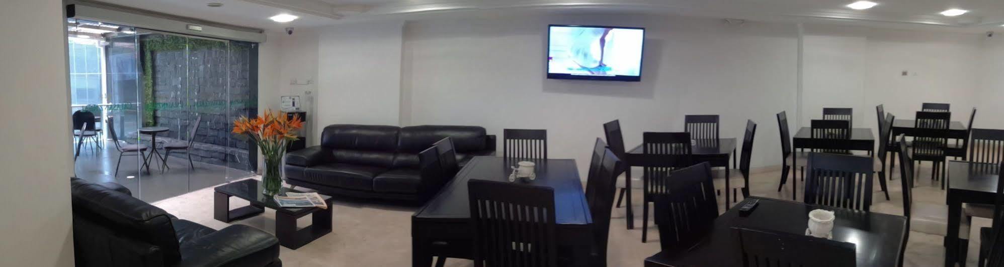 Hotel Calasanz Real