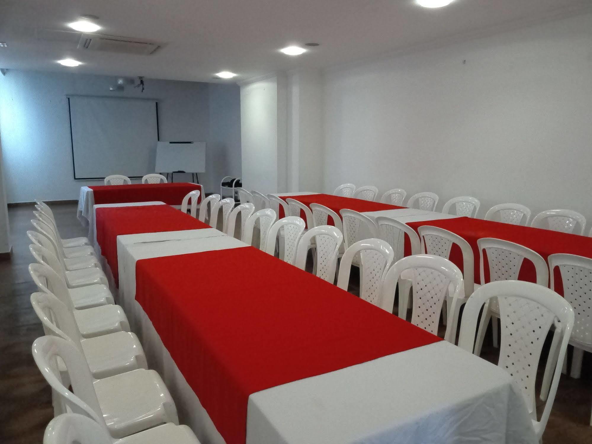 Calasanz Real Hotel 3*