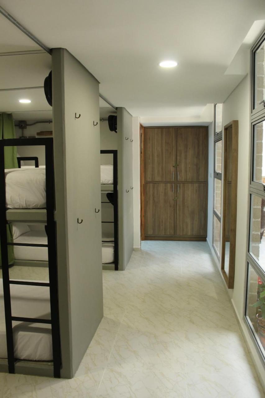 Los Patios Suites Hostal