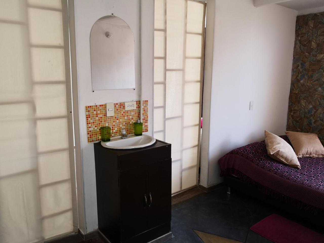 Apartamento Urbanización Capri, Cerca A Universidad De Antioquia *