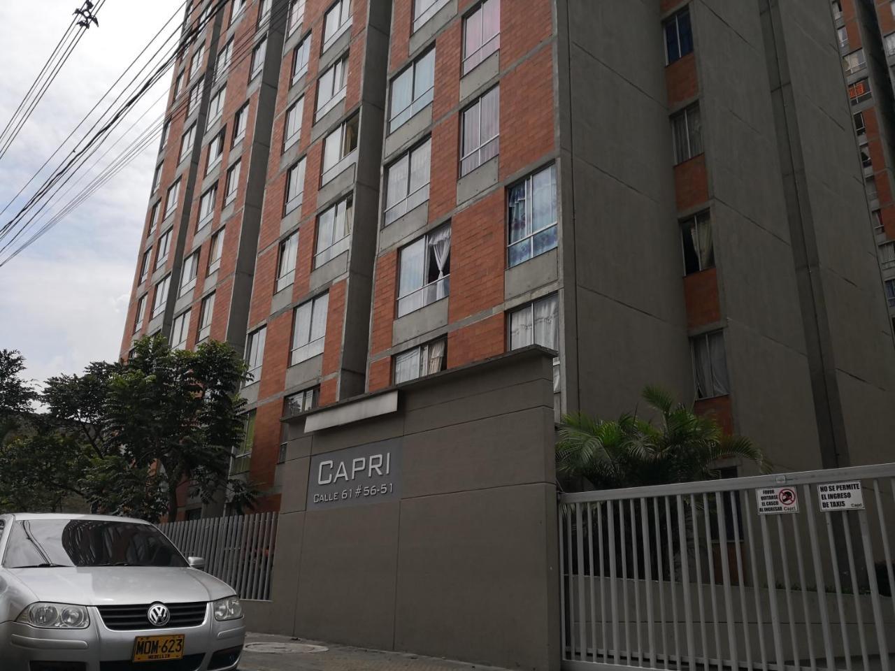 Apartamento Urbanización Capri, Cerca A Universidad De Antioquia *