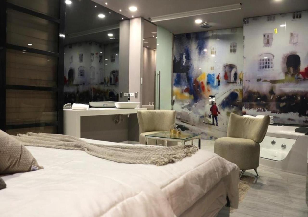 Paris Luxury Hotel