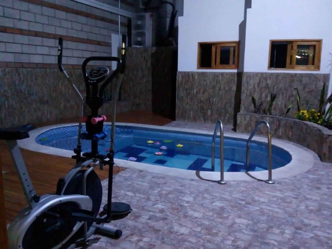 Mi Casa 3*