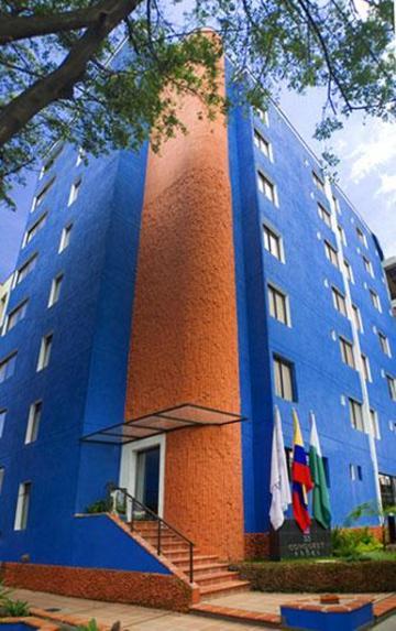 33 Conquest 4* Medellín