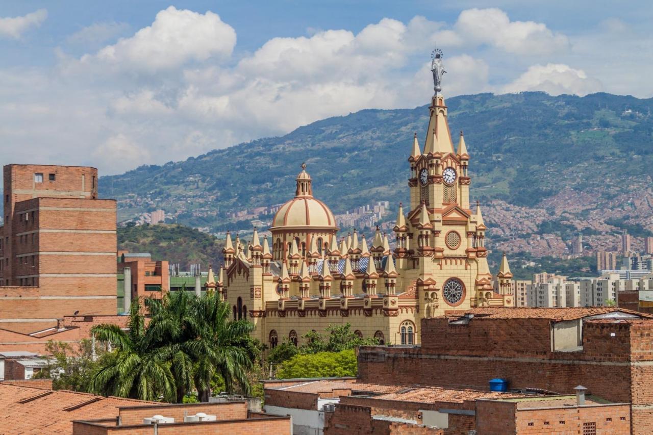 Joseph El Paisa Hostal Medellín