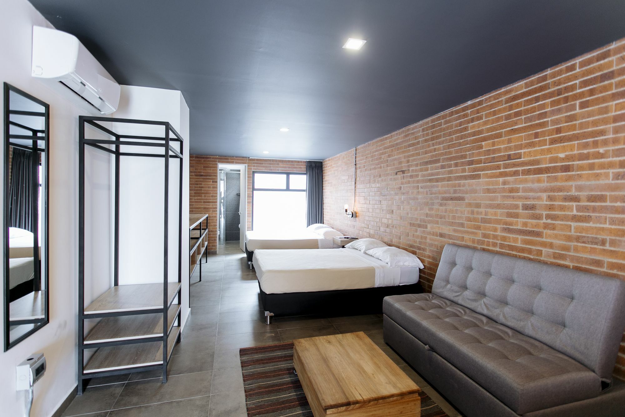 Soy Local Apartahotel Medellín