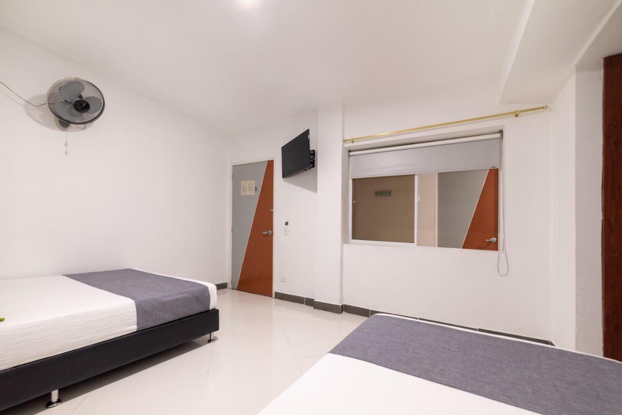 Ayenda 1234 Imperio 70 Hotel 3*