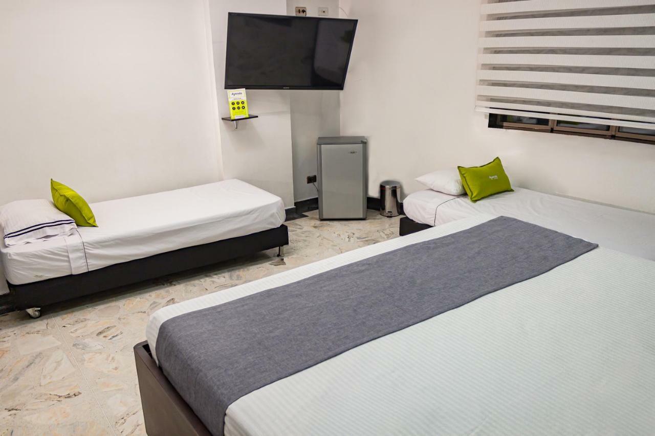 Calasanz Real Hotel