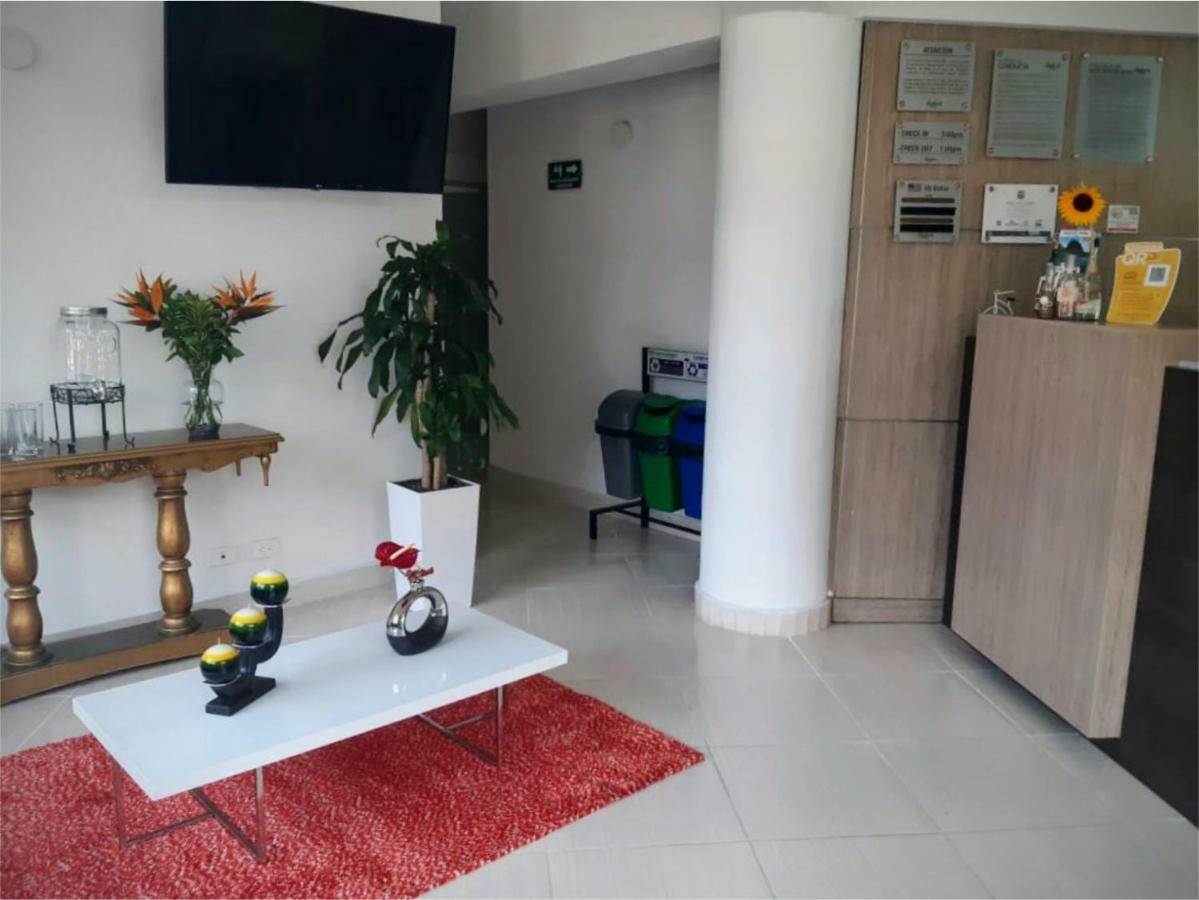 Hotel Suites 44 Laureles 3*