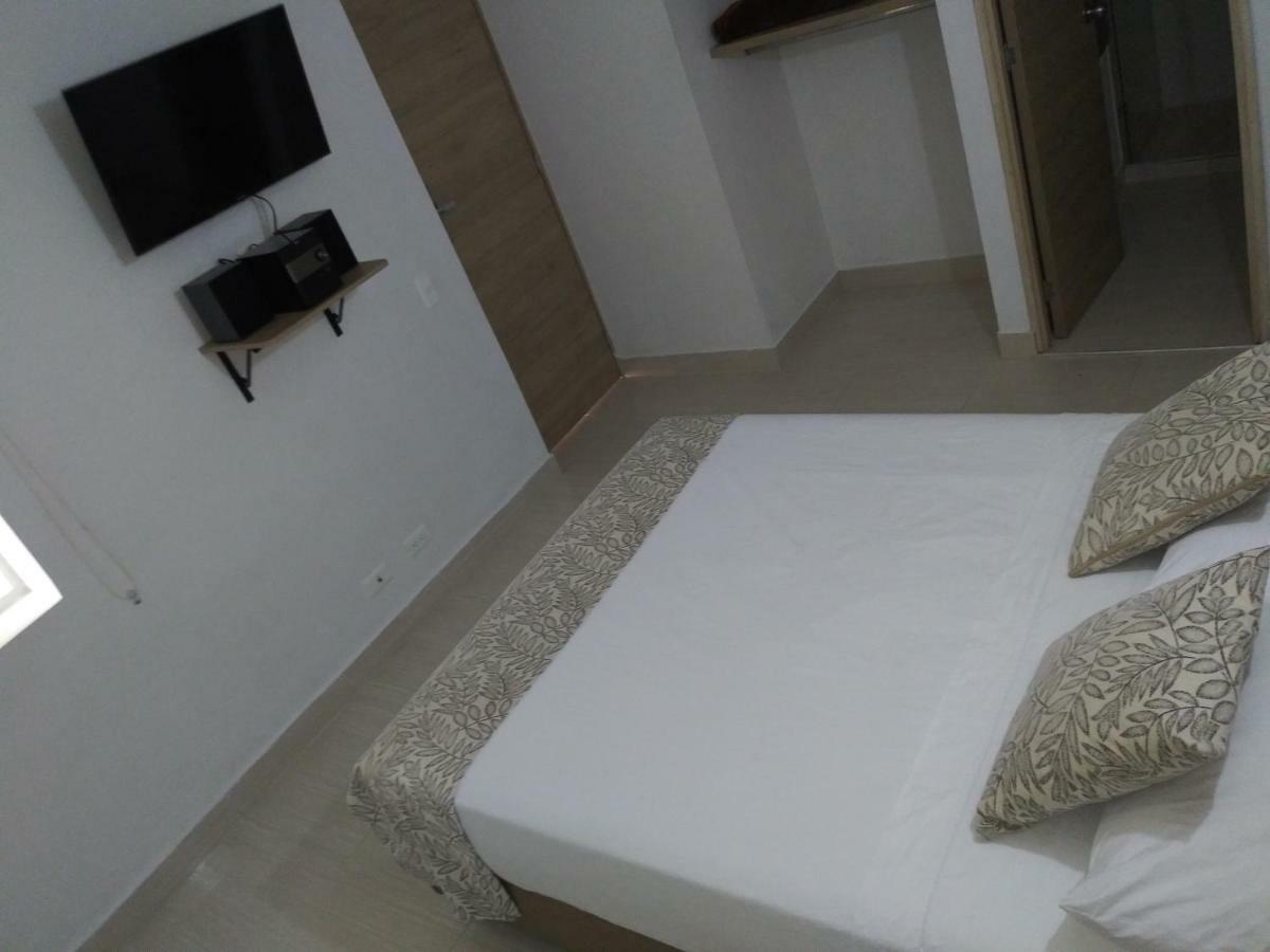 Suites 44 Laureles Hotel