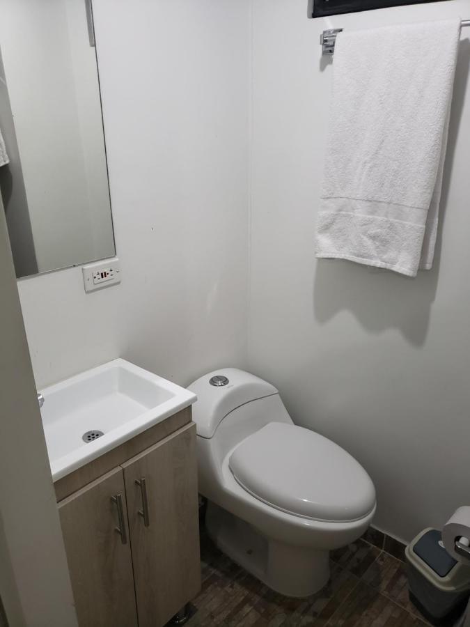 13 Trece Aparta Hotel 3*