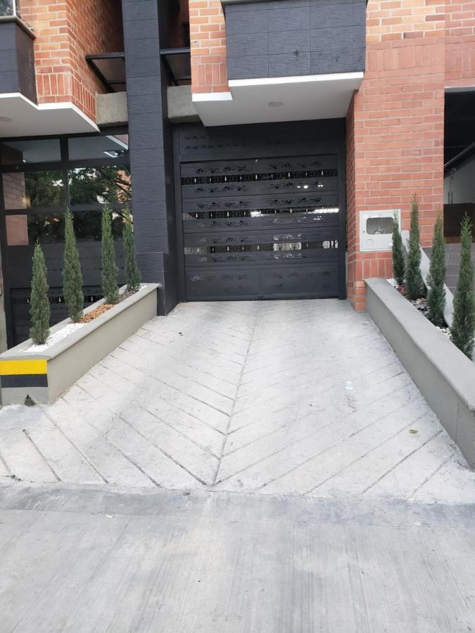 13 Trece Aparta Hotel 3*