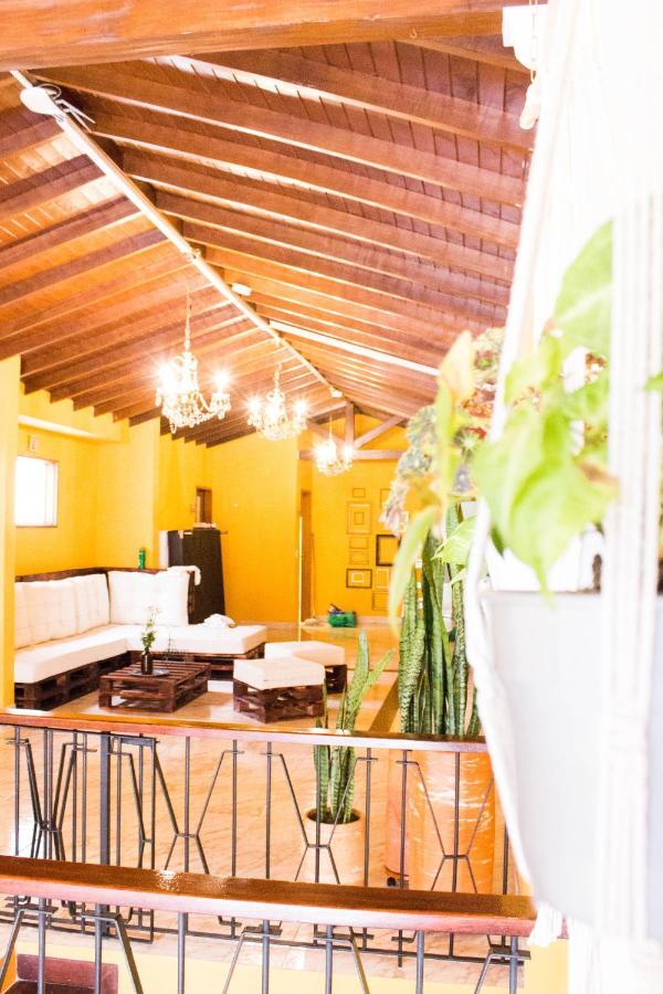 Porton Colonial