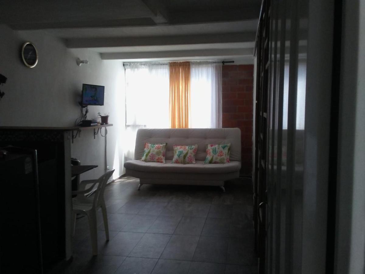 Apartamento Apartamento Urbanización Capri, Cerca A Universidad De Antioquia