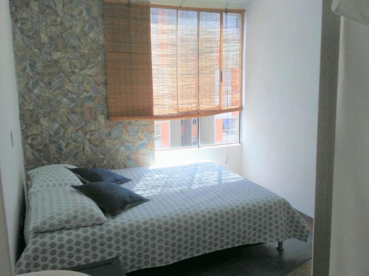 Apartamento Urbanización Capri, Cerca A Universidad De Antioquia * Medellín