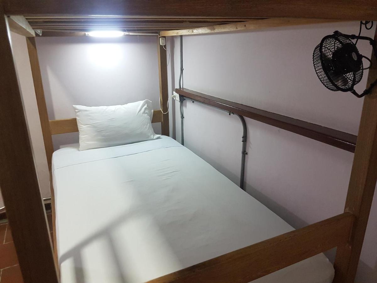 Purple Monkey Hostal