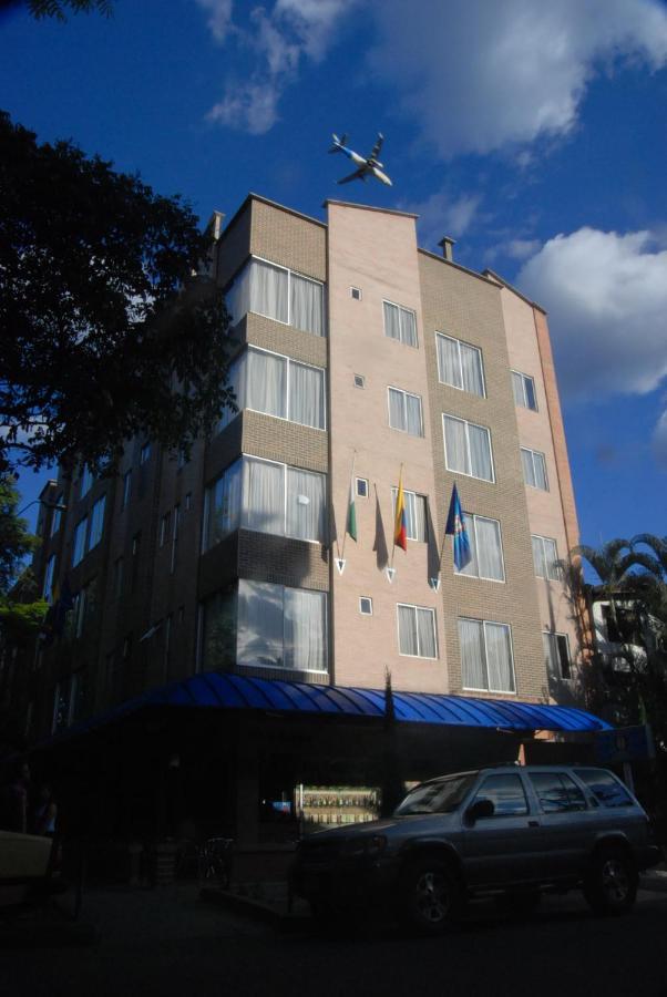 Apartahotel Montes Apartahotel
