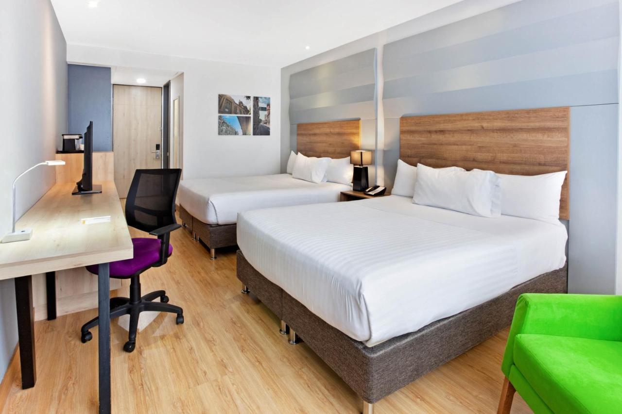 La Quinta By Wyndham Hotel