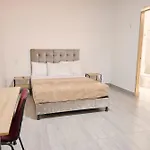 Apartahotel Castellana