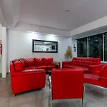 Casa Privada En El Poblado Despedidas De Soltero Fiesta Picsina Jacuzzi