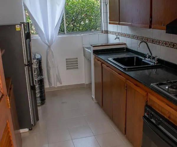 Acogedor Apartamento En Alquiler En El Poblado