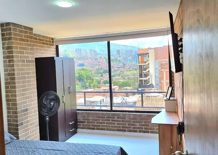 Apartamentos Extraordinarios En Medellin, Viajeros Y Familias