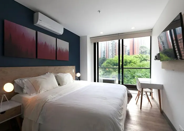 Gorgeous 2 Bedroom Apartment In El Poblado