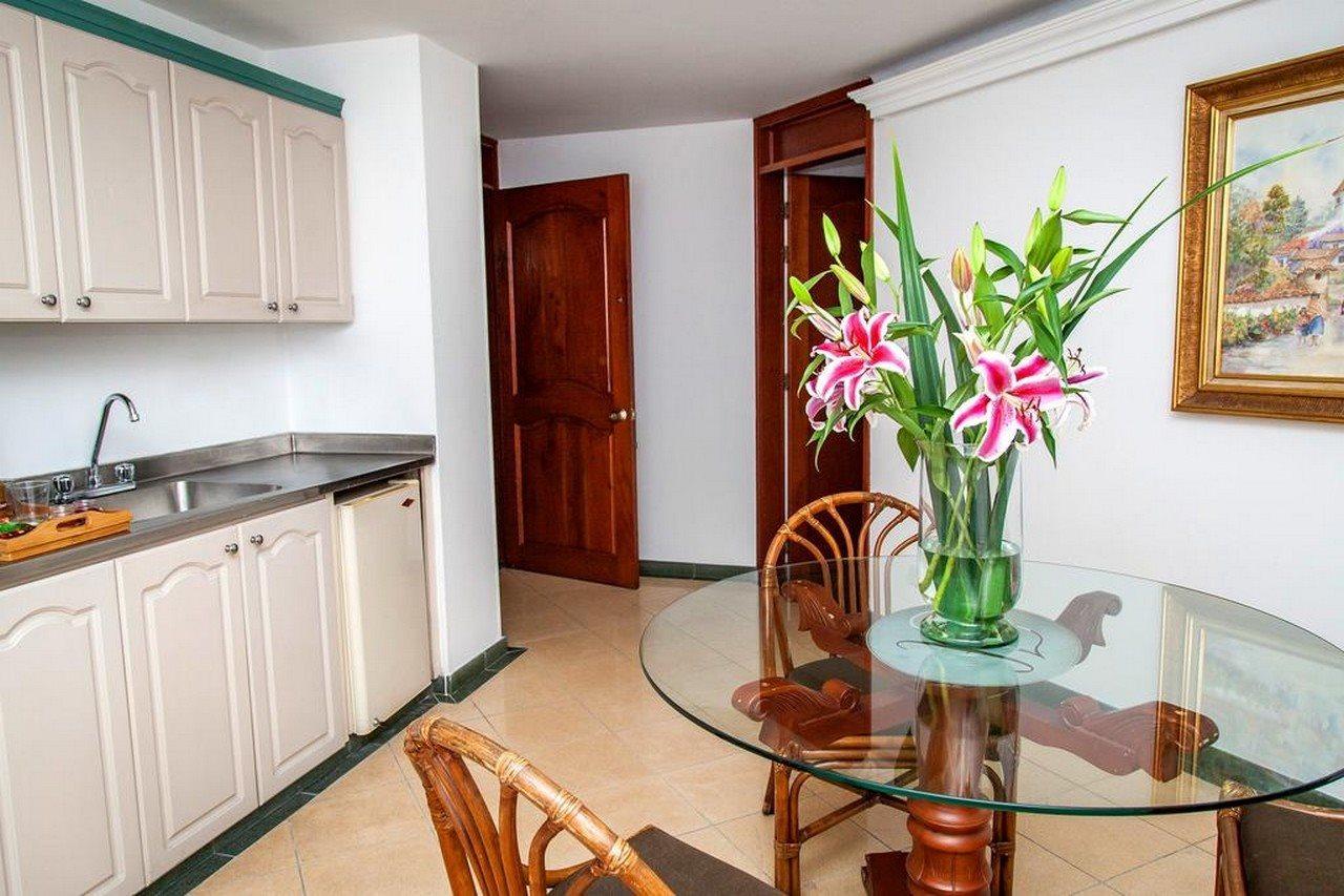 Casa Laureles Hotel 4*