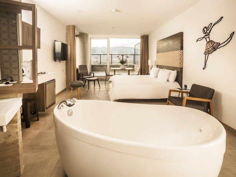 Viaggio 4* Medellín
