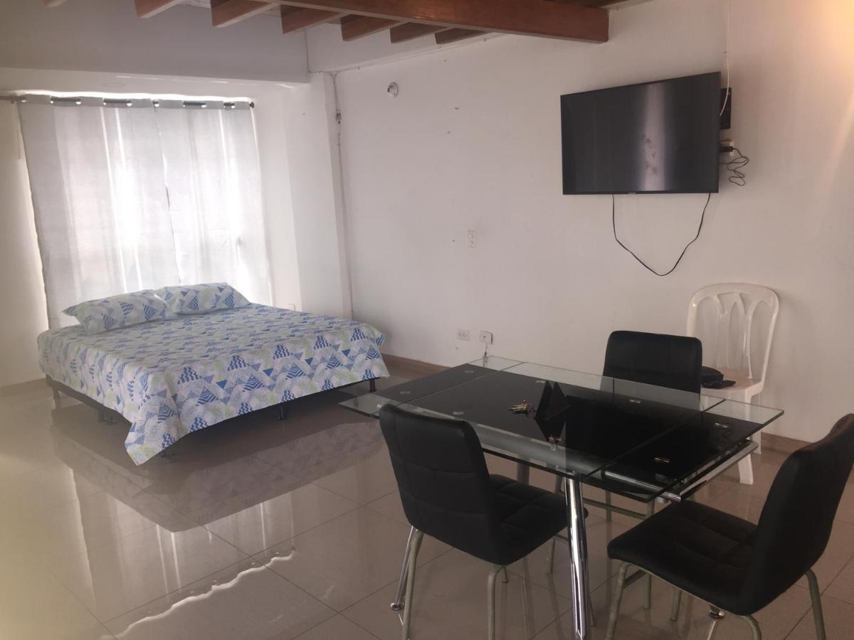 Loft , Bueno , Céntrico Y Bien Ubicado Apartamento Medellín