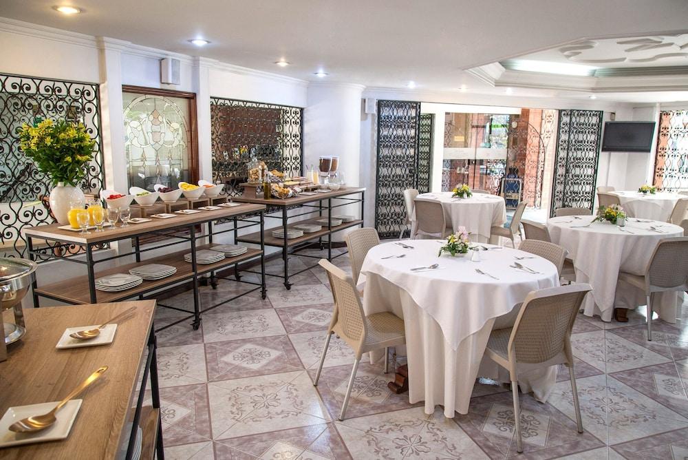 Hotel Casa Laureles