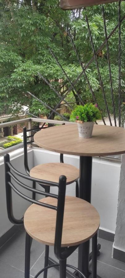 Apartamento 32 Confortable Apartamento Con Balcon En Laureles Estadio Medellín