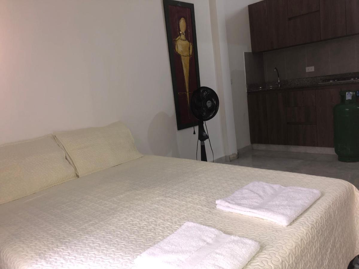Apartamento Comodo En Laureles, Centrico Y Bien Ubicado Apto404