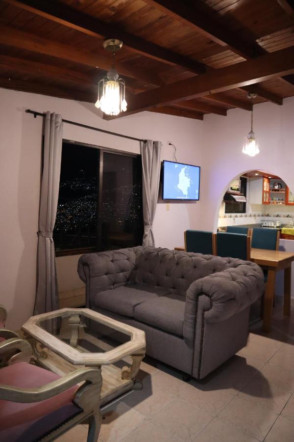 Wonderful House With Views In Medellin-fiber Optics