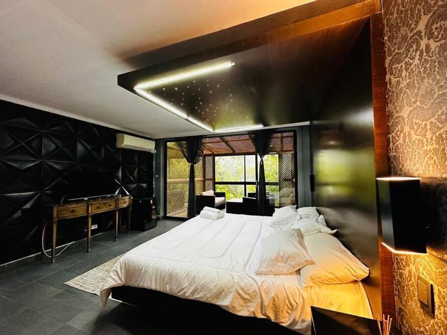 Casa Privada En El Poblado Despedidas De Soltero Fiesta Picsina Jacuzzi * Medellín