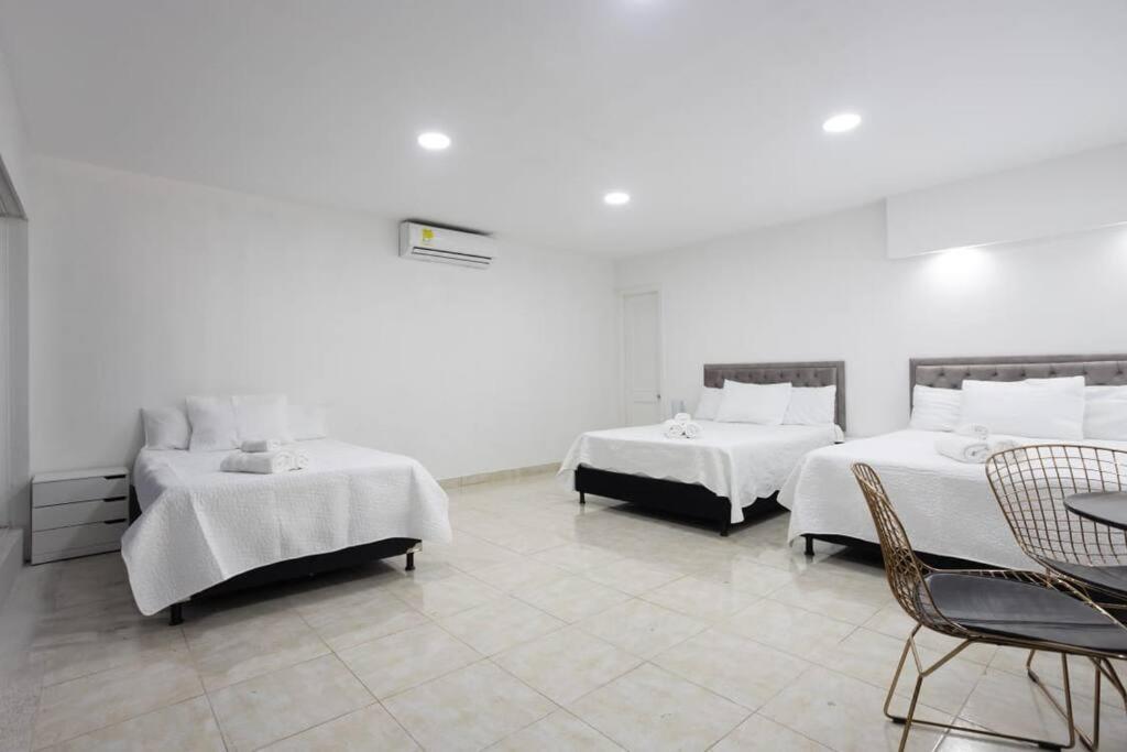 Casa Privada En El Poblado Despedidas De Soltero Fiesta Picsina Jacuzzi