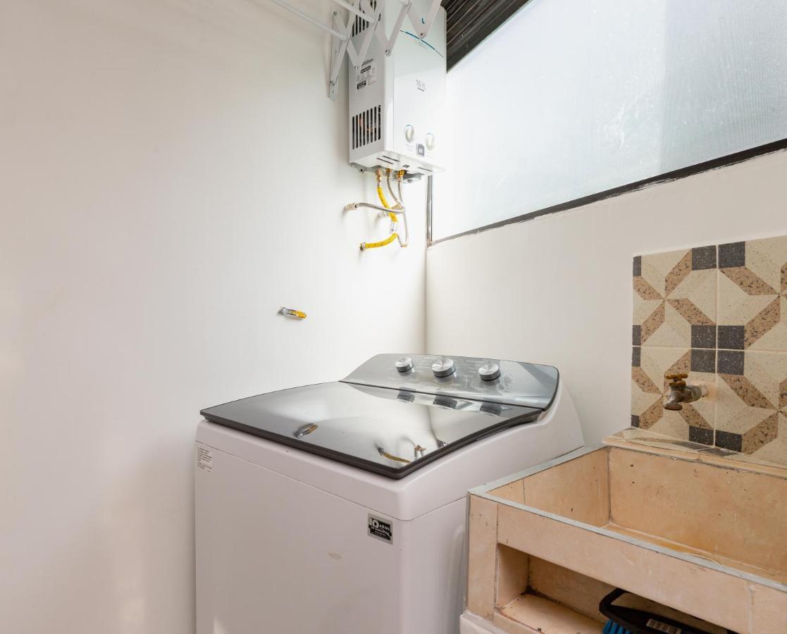 Ac, Apto Saman, Pet Friendly, 7 Personas * Medellín