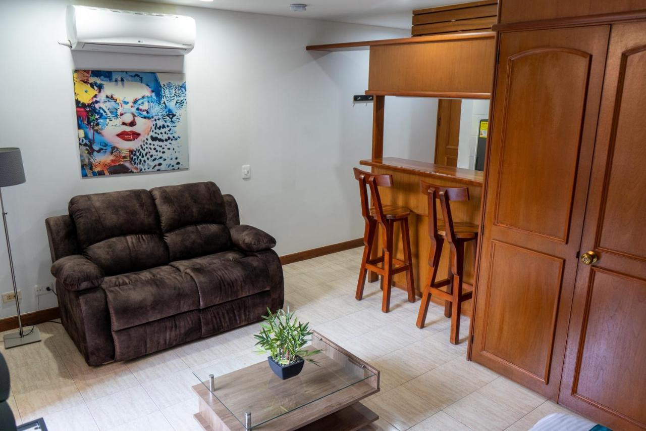 Comfortable Quite In El Poblado Apartamento *