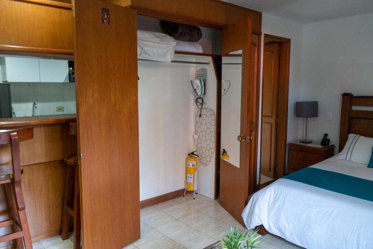 Apartamento Comfortable Quite In El Poblado