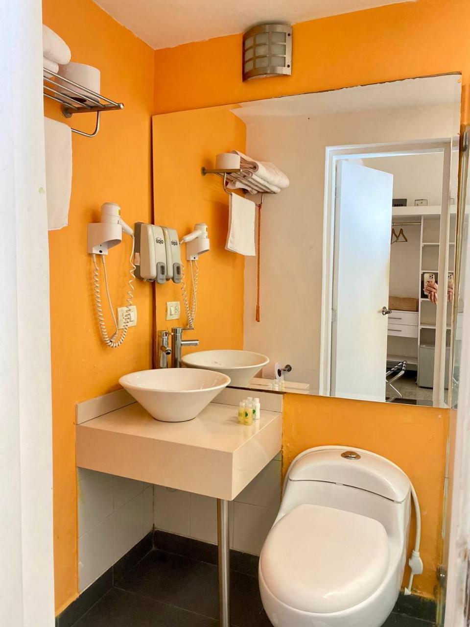 Aromax Del Campestre Hotel Medellín