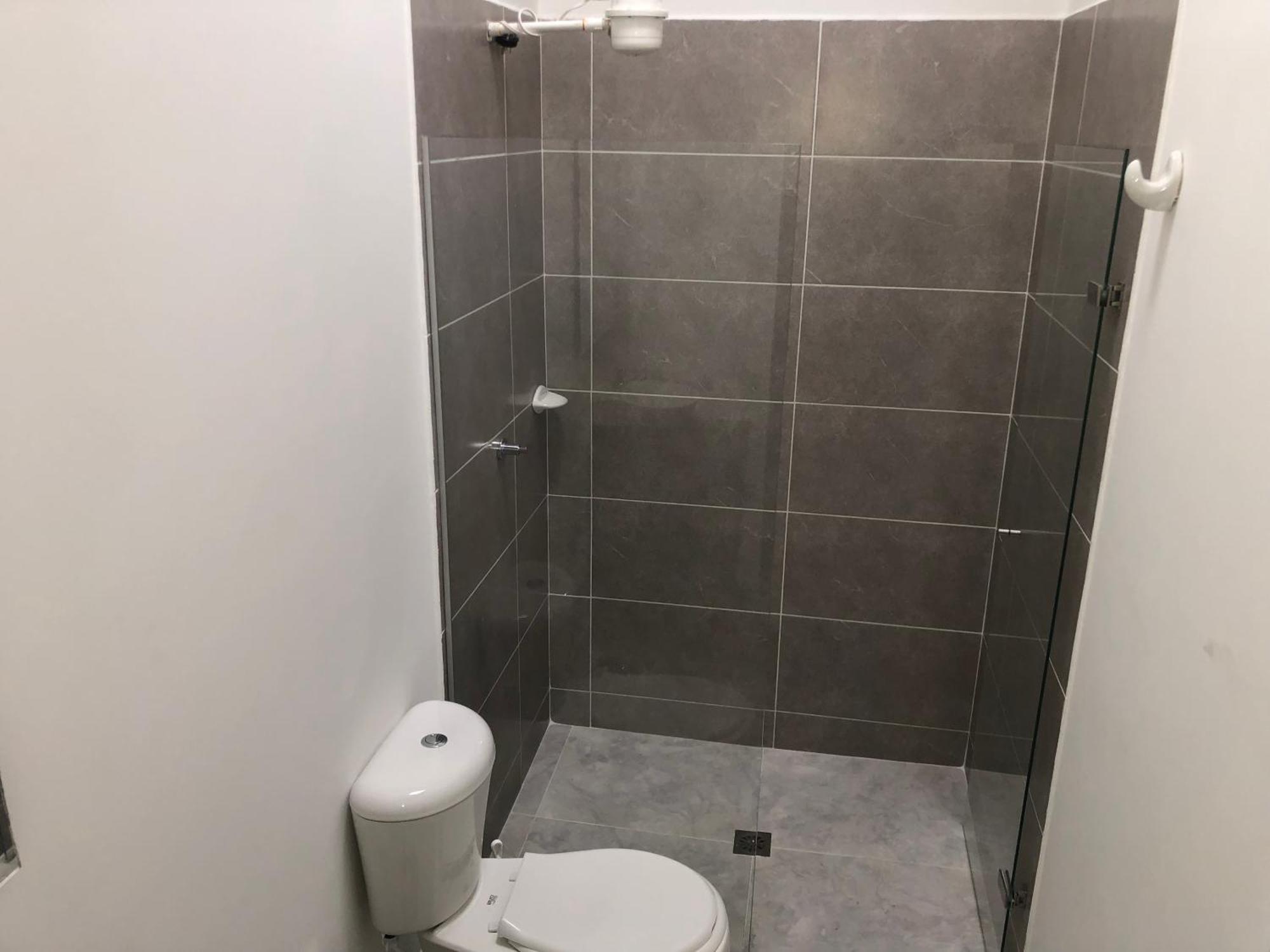 Apartamento Apartamento Comodo En Laureles, Centrico Y Bien Ubicado Apto404