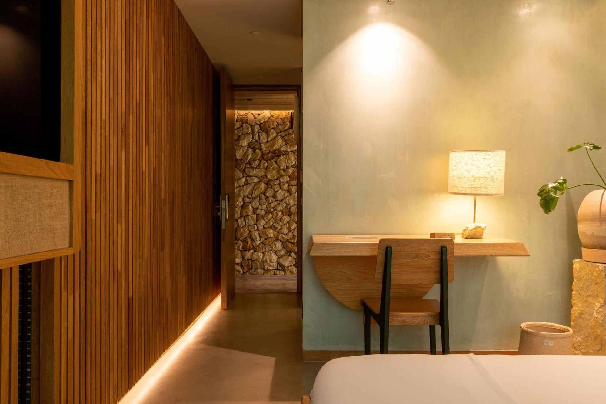 Hotel 23 5*