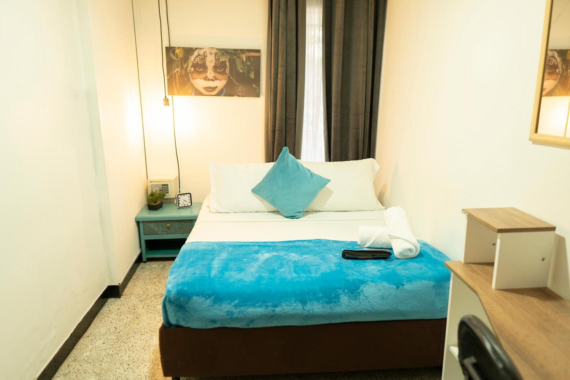 Africa House-casa Laureles-la70