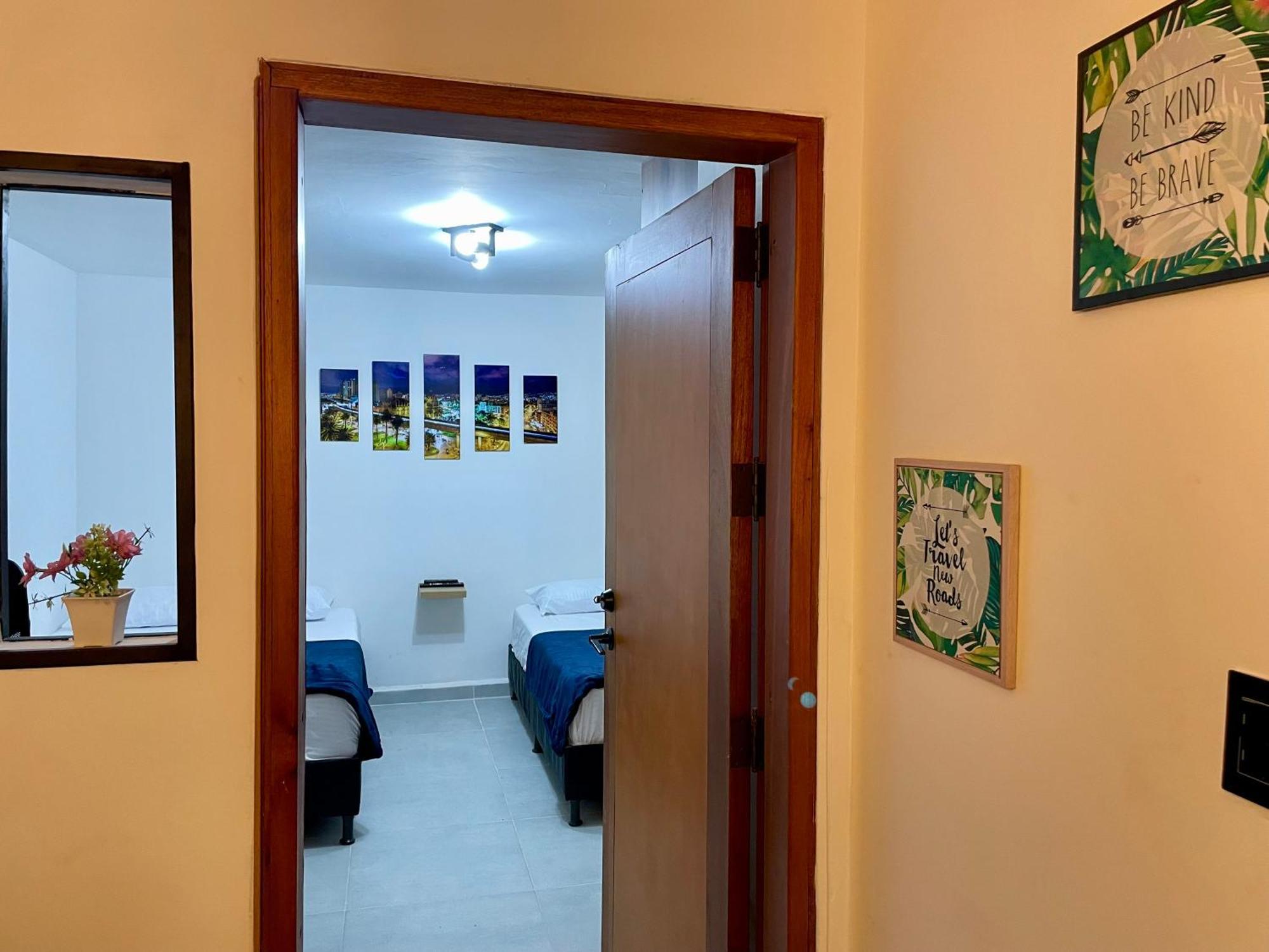 Cerca A Laureles / 300m Wi-fi * Medellín